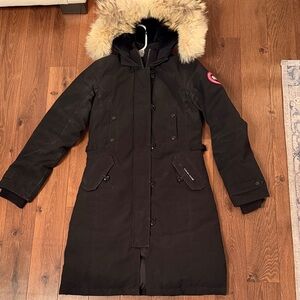 Canada Goose Black Winter Down Parka with Fur Hood. Kensington